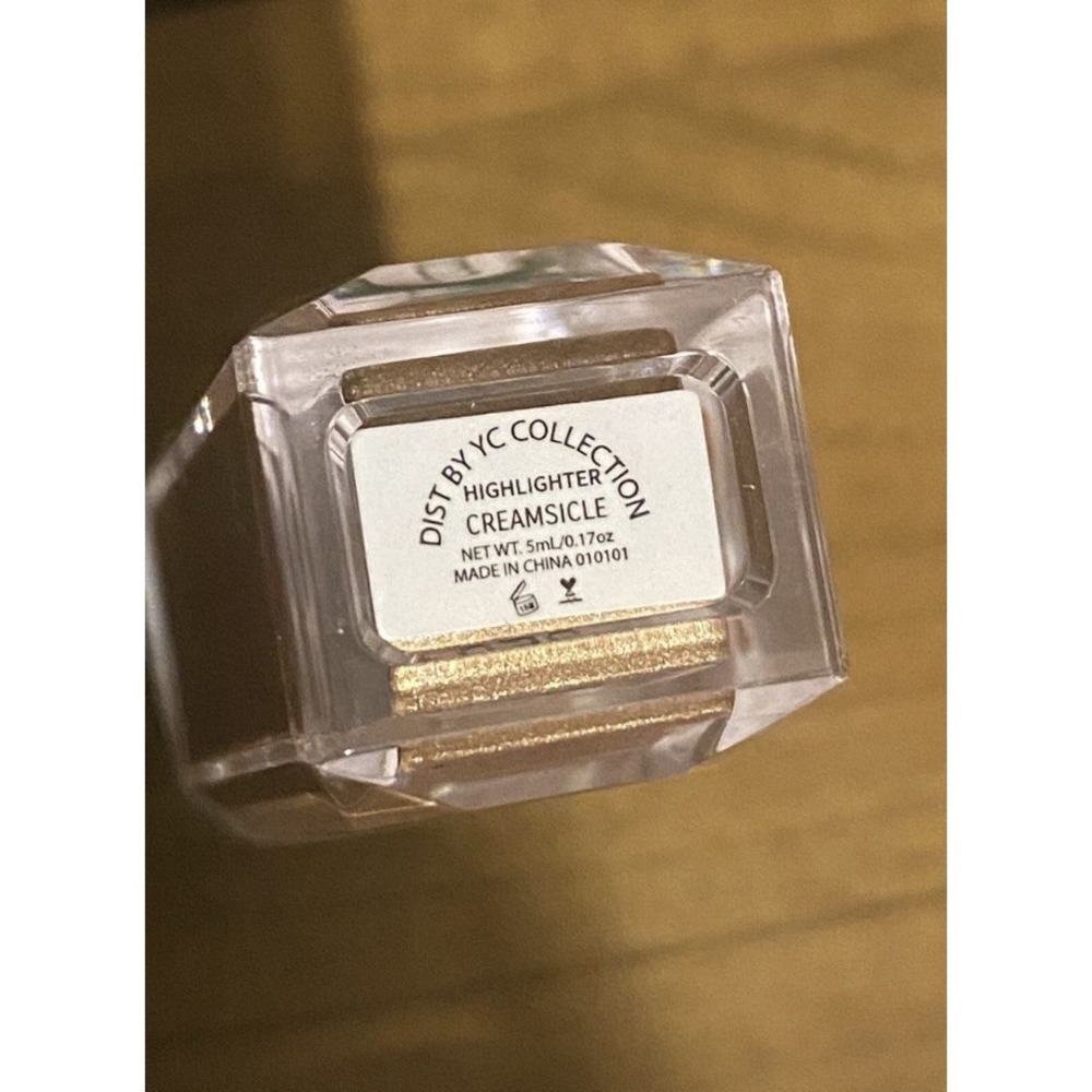 YC Collection Authentic Glazed Liquid Highlighter In Creamsicle New In Box - Picture 3 of 3
